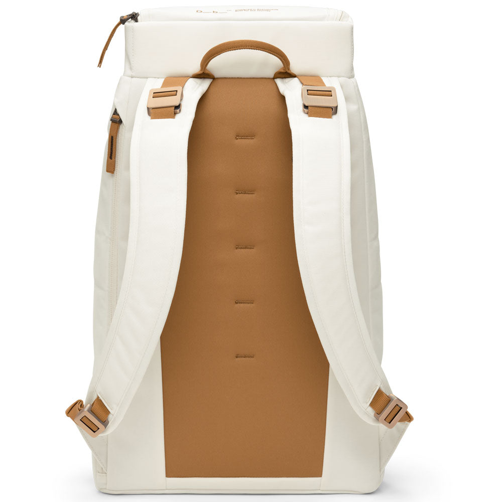 Hugger 30L Backpack - Oatmilk